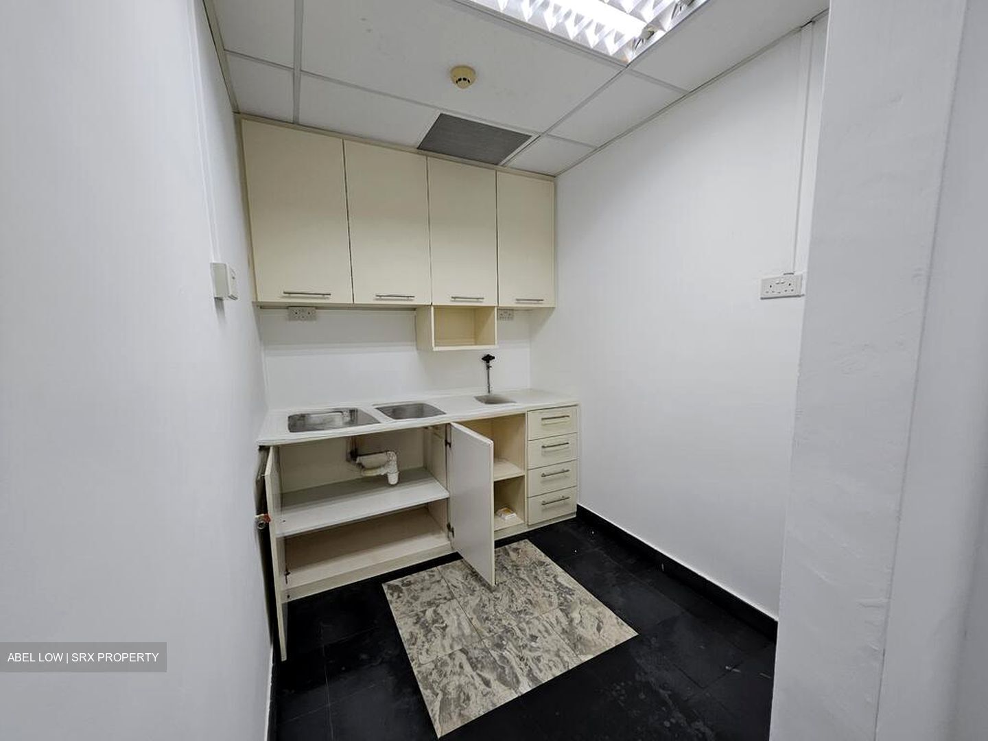 High Street Centre (D6), Office #521009941